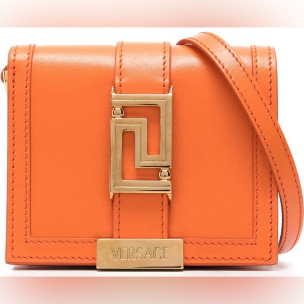 🧡🧡VERSACE CALFSKIN MINI 🧡🧡
100%%%%%AUTHENTICATE❤️‍🔥❤️‍🔥